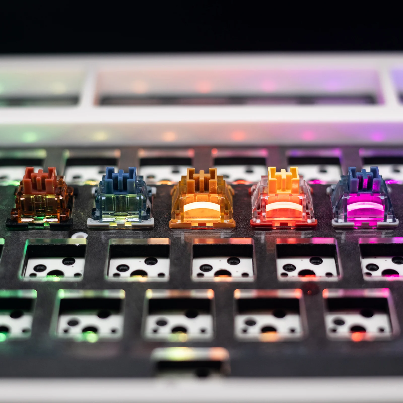 GamaKay Mechanical Silent Switch V2 with RGB Diffuser - 35 Pcs/Pack or 70 Pcs/Pack - Image 11
