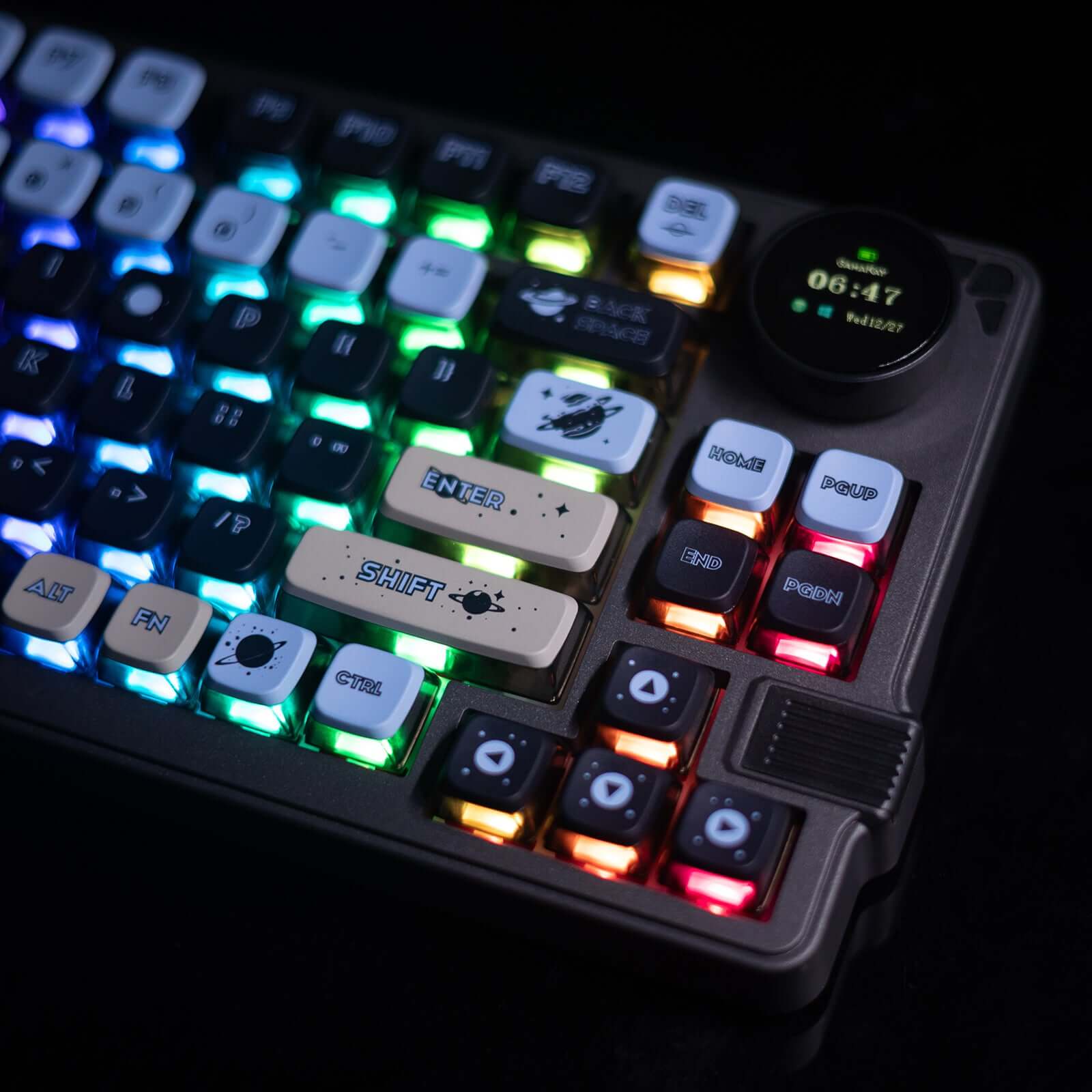 Gamakay LK75 75% Mechanical Keyboard with TFT Smart Display & Knob - Image 7