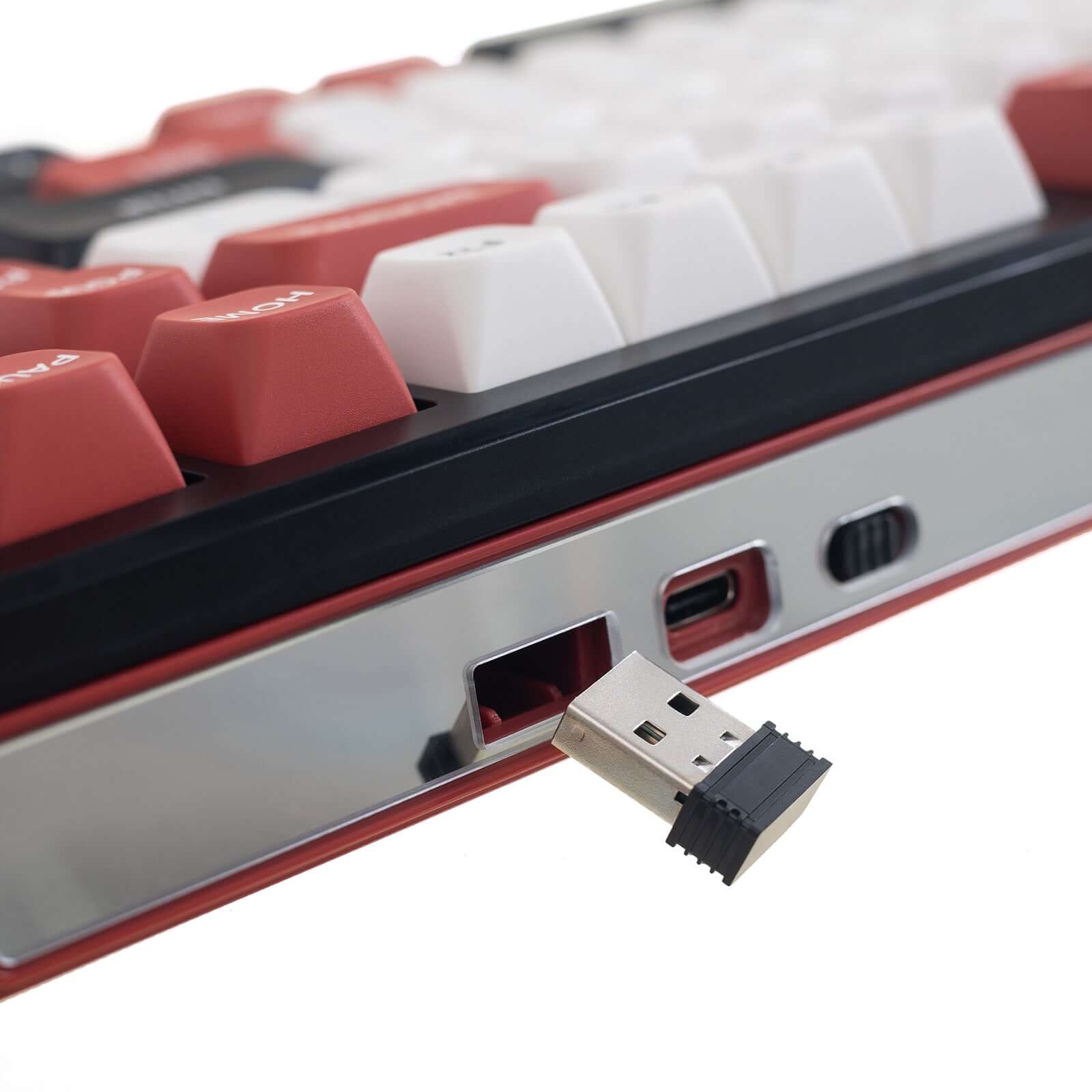 Gamakay TK101 98% Wireless Custom Mechanical Keyboard with Number Pad - Image 5