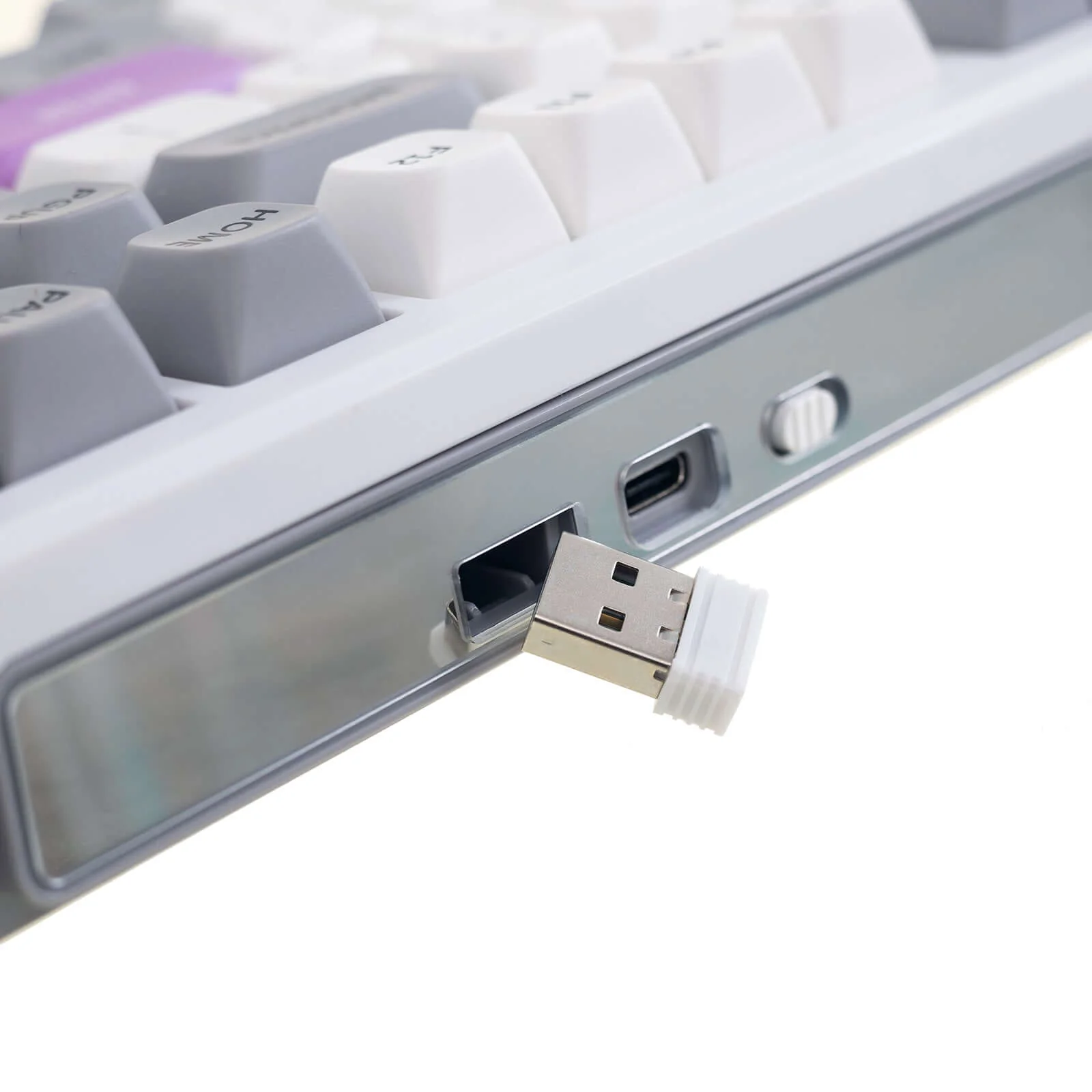 Gamakay TK101 98% Wireless Custom Mechanical Keyboard with Number Pad - Image 7
