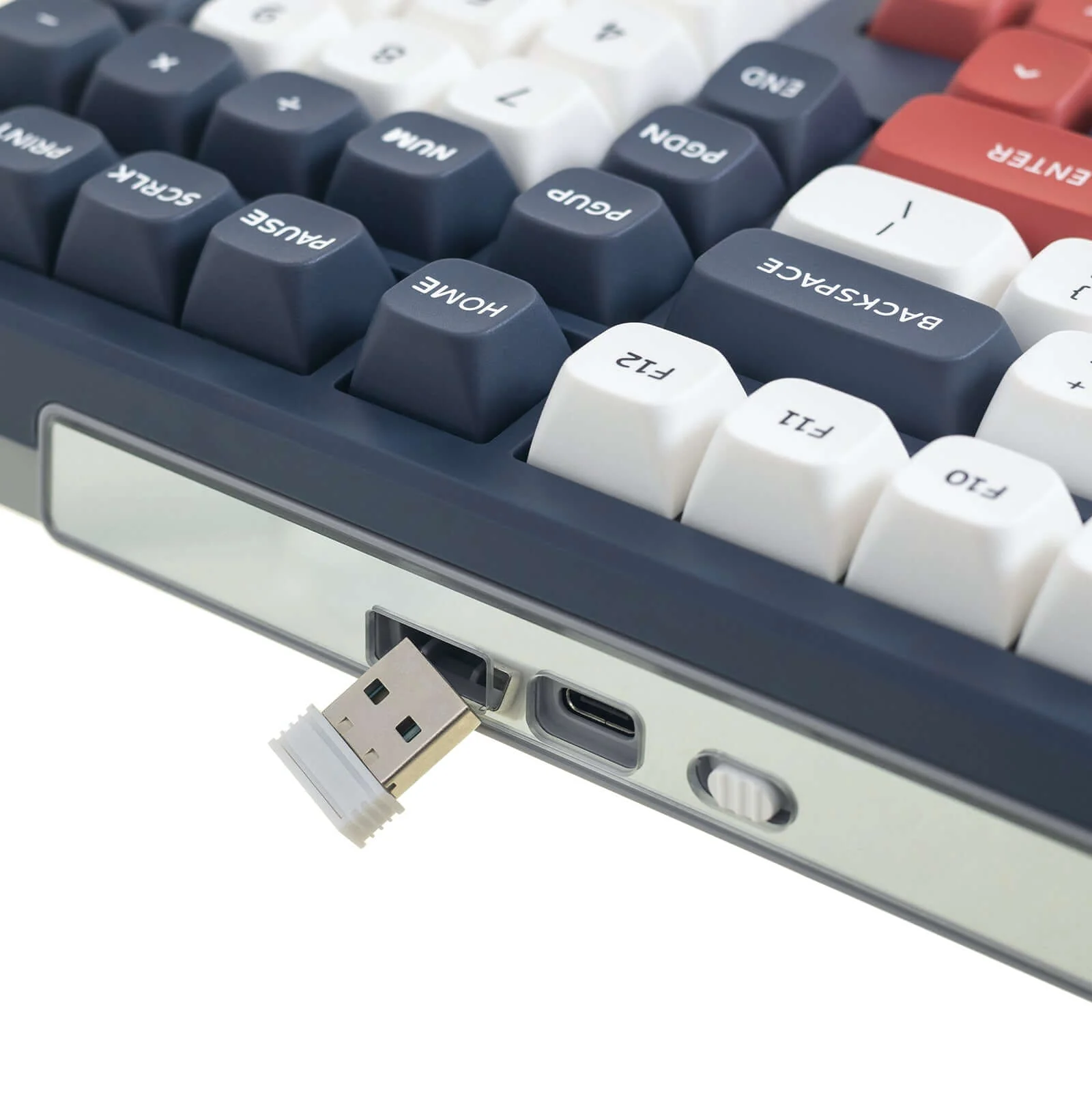 Gamakay TK101 98% Wireless Custom Mechanical Keyboard with Number Pad - Image 8